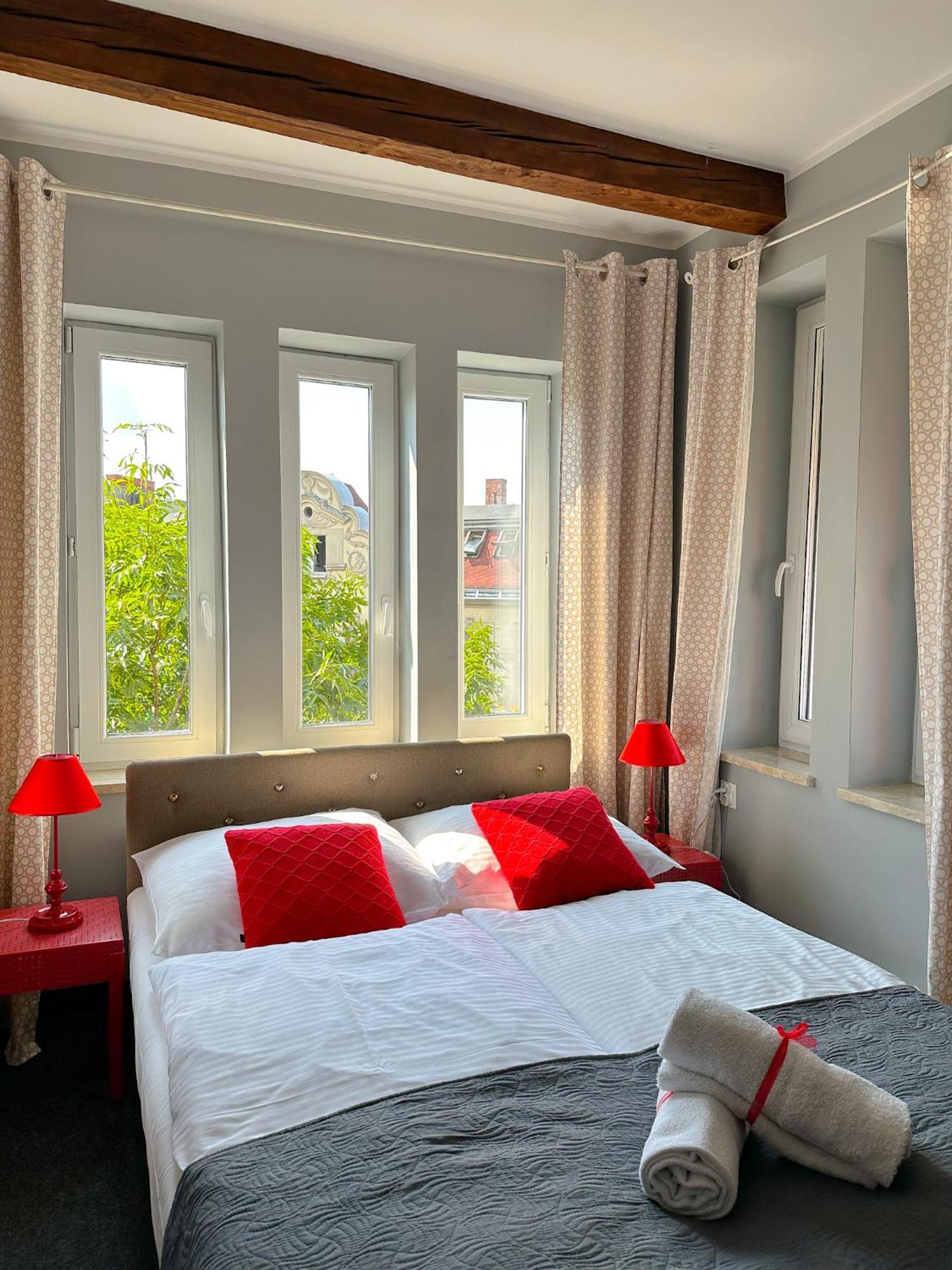 Expolis Residence - City Center Mtp Targi - 24H #Betterthanyourex Πόζναν Εξωτερικό φωτογραφία