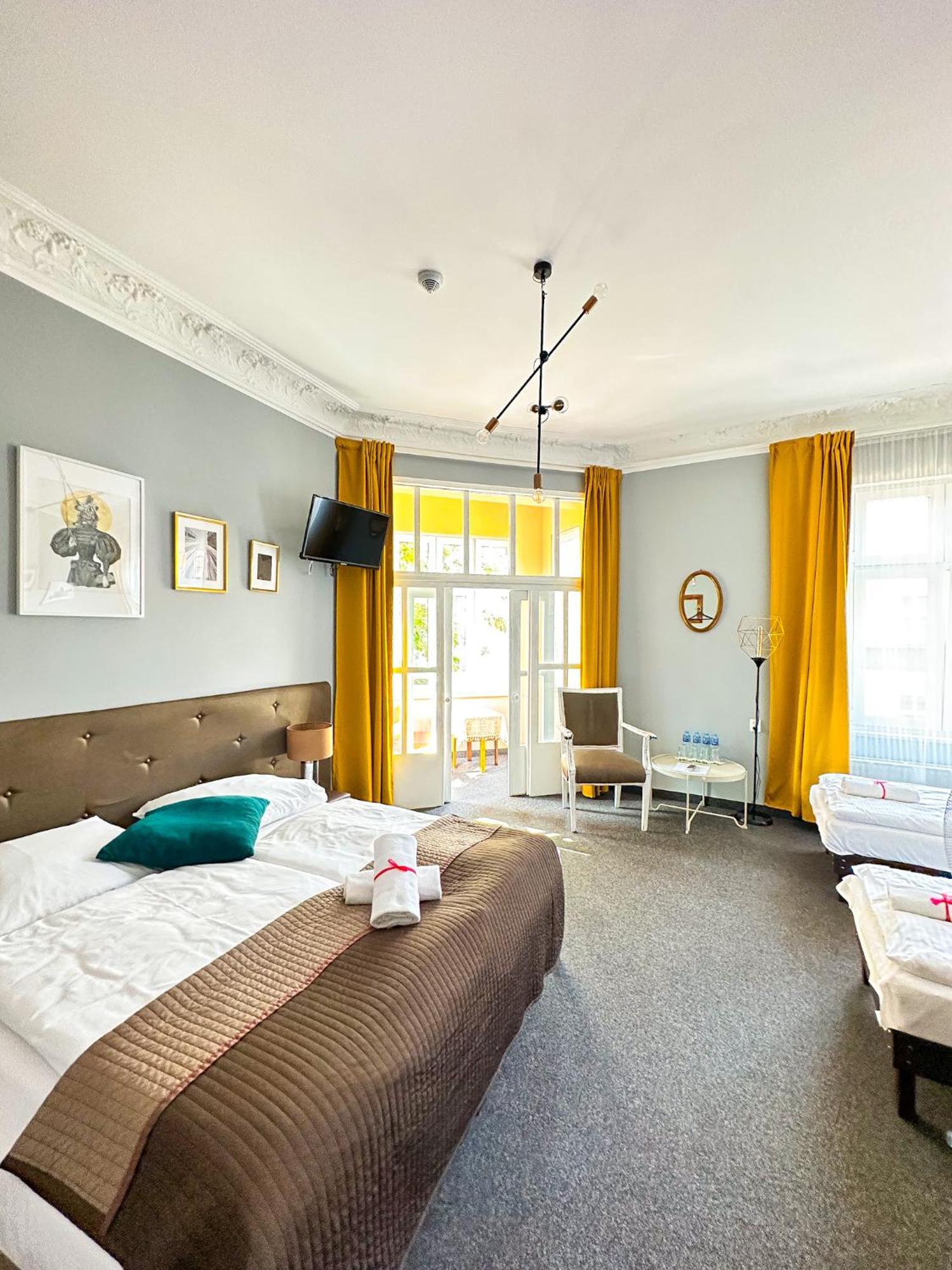 Expolis Residence - City Center Mtp Targi - 24H #Betterthanyourex Πόζναν Εξωτερικό φωτογραφία