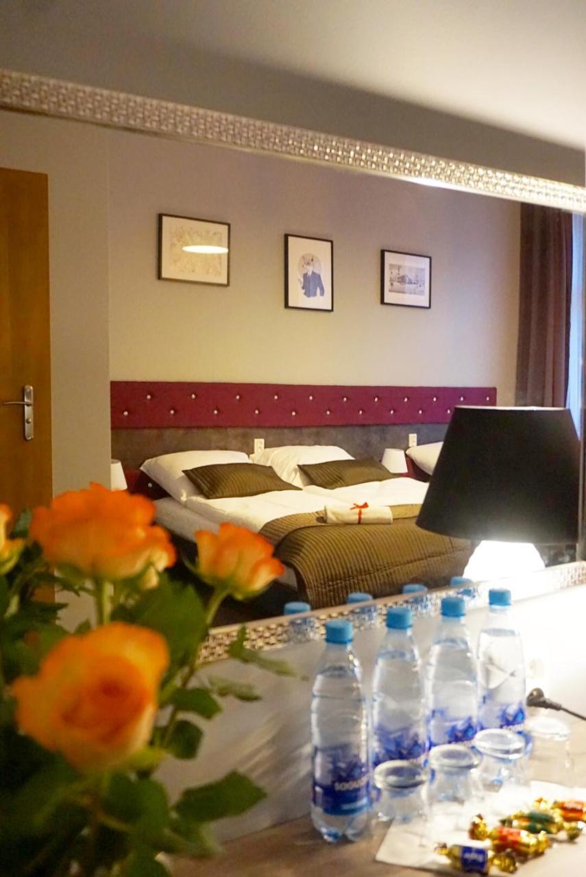 Expolis Residence - City Center Mtp Targi - 24H #Betterthanyourex Πόζναν Εξωτερικό φωτογραφία